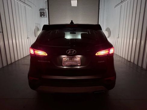 Used 2017 Hyundai Santa Fe Sport FWD image 9