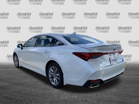 Used 2022 Toyota Avalon XLE FWD image 8