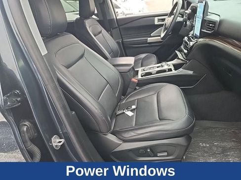 Used 2022 Ford Explorer Limited w/ Limited Technology Package image 21