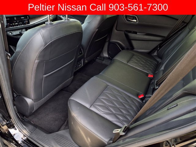 Used 2024 Nissan Rogue Platinum w/ Platinum Premium Package FWD image 24