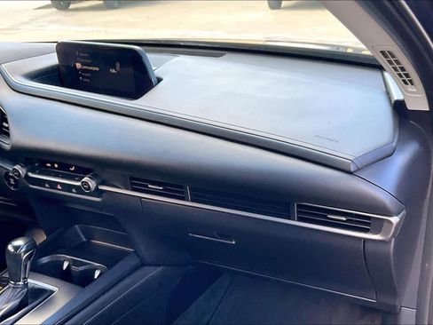 Used 2021 MAZDA CX-30 FWD 2.5 S w/ Select Package image 17