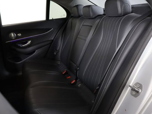 Used 2017 Mercedes-Benz E 300 4MATIC image 19