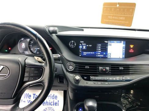 Used 2018 Lexus LS 500 F Sport w/ Accessory Package (Z2) RWD image 20