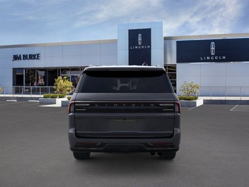 New 2026 Lincoln Navigator L Reserve w/ Jet Appearance Package AWD/4WD image 5