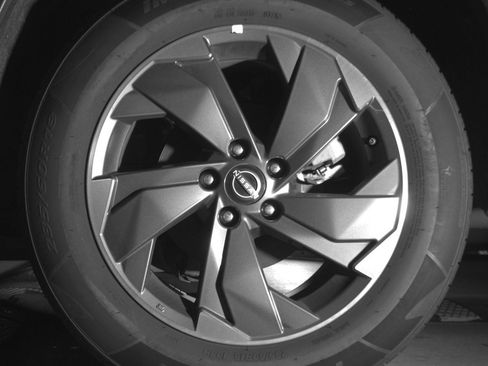 Used 2025 Nissan Rogue SV image 14