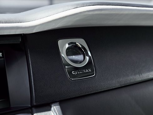 Used 2023 Rolls-Royce Cullinan image 76