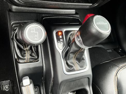 Used 2021 Jeep Gladiator Overland AWD/4WD image 22