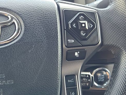 Used 2019 Toyota Tacoma TRD Sport RWD image 31