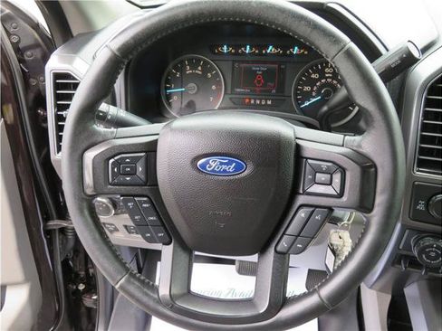 Used 2018 Ford F150 XLT w/ Equipment Group 302A Luxury AWD/4WD image 10