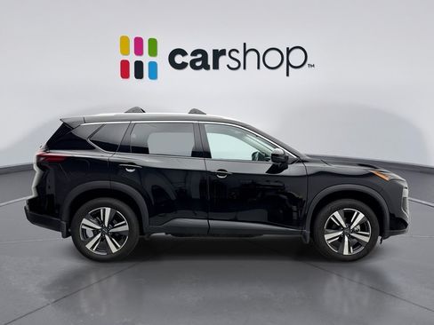 Used 2024 Nissan Rogue SL AWD/4WD image 6