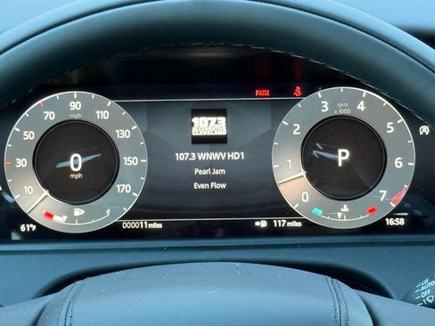 New 2026 Land Rover Range Rover Velar S AWD/4WD image 31