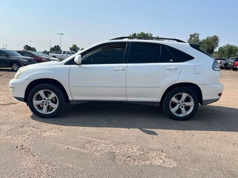 Used 2005 Lexus RX 330 AWD w/ Premium Plus Pkg image 2