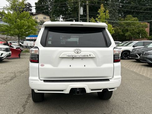 Used 2023 Toyota 4Runner TRD Sport w/ Technology Package AWD/4WD image 3