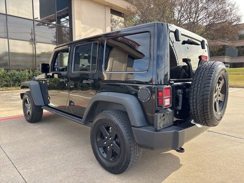 Used 2016 Jeep Wrangler Unlimited Black Bear image 11