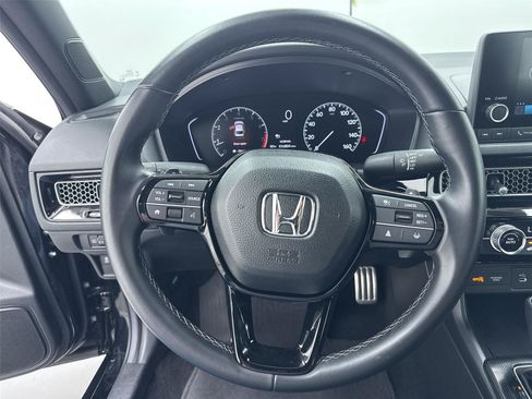 Used 2025 Honda Civic Sport image 19