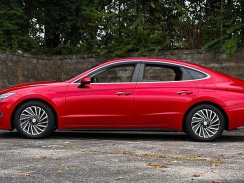 Used 2021 Hyundai Sonata Limited FWD image 9