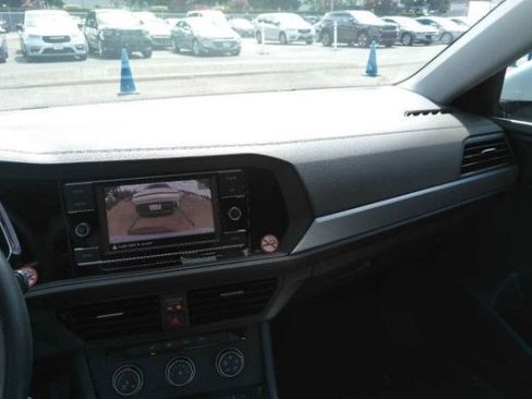 Used 2024 Volkswagen Jetta S FWD image 5