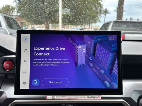 Certified 2025 Toyota Tacoma TRD Off-Road image 17