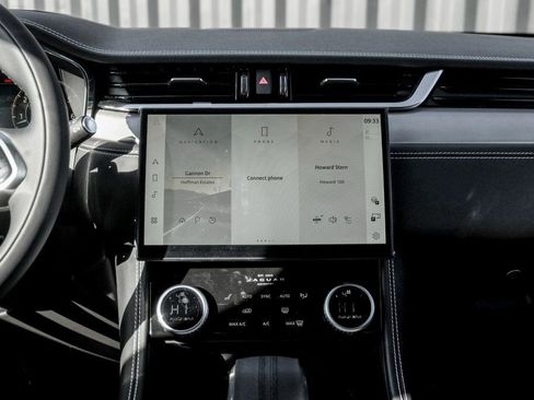 New 2026 Jaguar F-PACE R-Dynamic S image 18