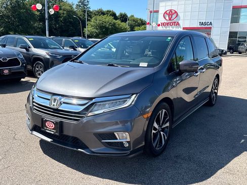 Used 2018 Honda Odyssey Elite image 3
