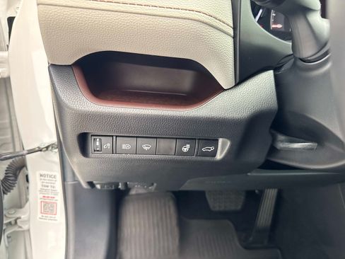 Used 2022 Toyota RAV4 Limited w/ Limited Grade Weather Package FWD image 33