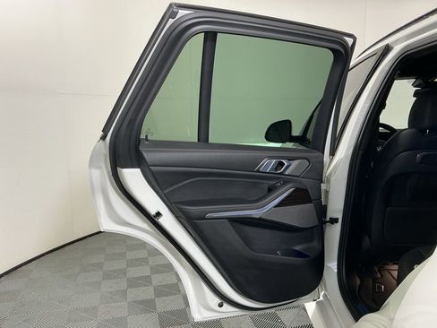 Certified 2024 BMW X5 xDrive40i w/ M Sport Package AWD/4WD image 24