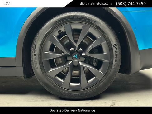 Used 2023 Tesla Model X image 37