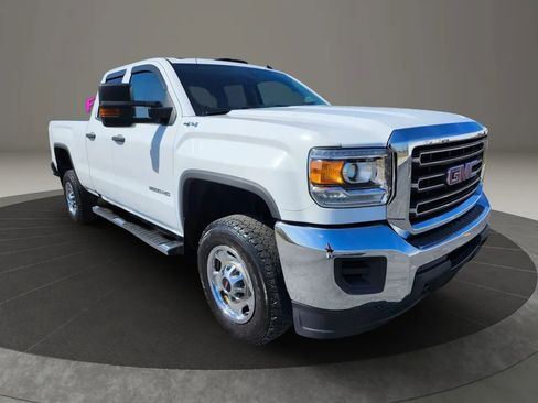 Used 2017 GMC Sierra 2500 Pickup 4D 6 1/2 ft w/ Sierra Convenience Package image 8
