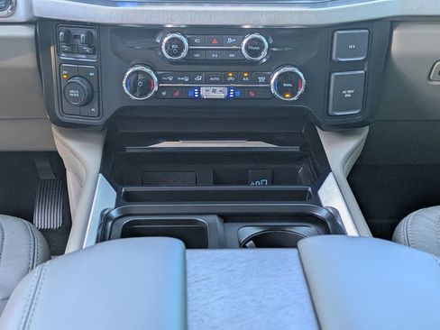 Used 2026 Ford F250 Platinum w/ Platinum Plus Package AWD/4WD image 21