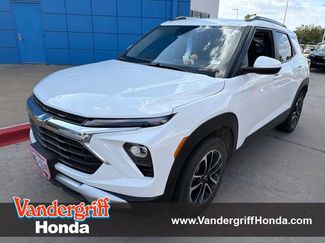 Used 2025 Chevrolet TrailBlazer LT w/ LT Cold Weather Package FWD video 1