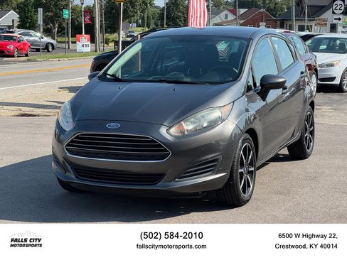 Used 2019 Ford Fiesta SE FWD image 1