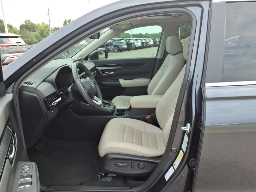 Used 2025 Honda CR-V EX-L image 4