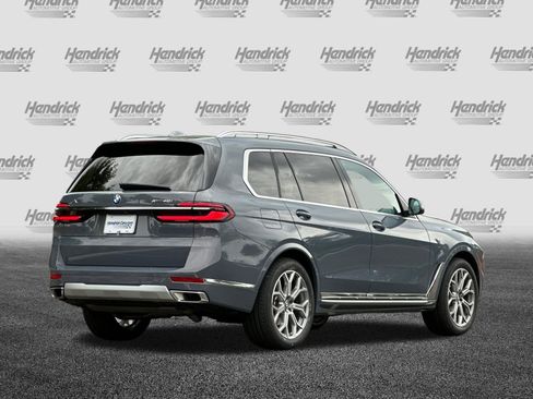 Used 2024 BMW X7 xDrive40i w/ Climate Comfort Package AWD/4WD image 5