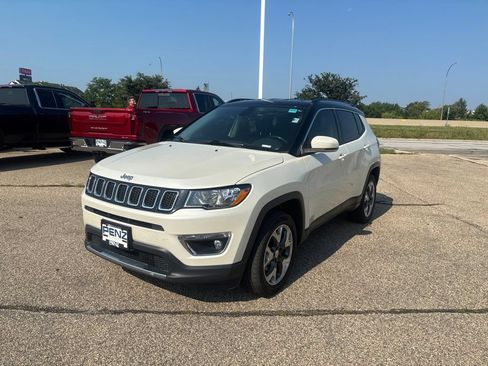 Used 2018 Jeep Compass Limited AWD/4WD image 1