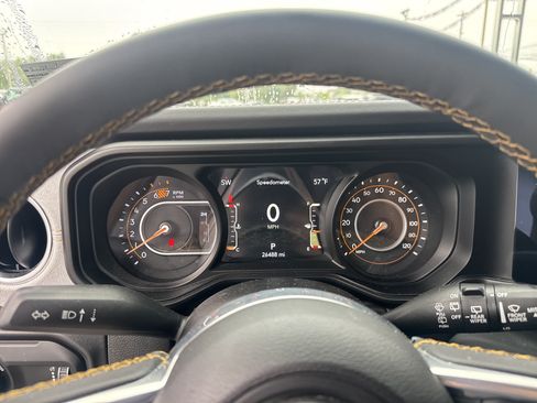 Used 2024 Jeep Wrangler Unlimited Sahara w/ Technology Group AWD/4WD image 20