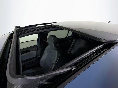 New 2026 Volkswagen Tiguan SE R-Line FWD image 14