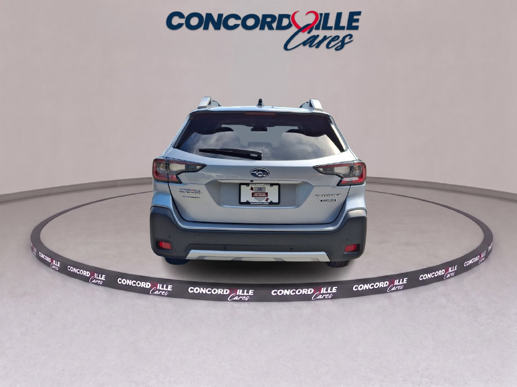 Certified 2023 Subaru Outback Touring AWD/4WD image 6