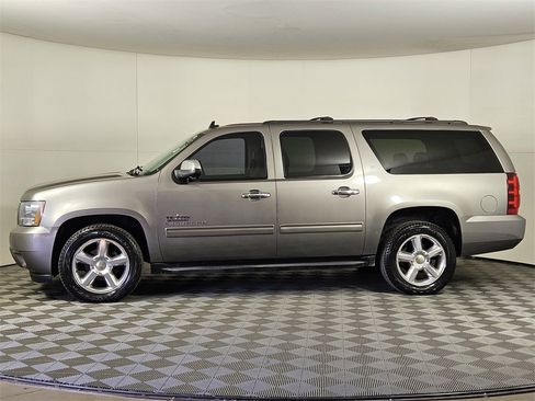 Used 2012 Chevrolet Suburban LT w/ Texas Edition image 3