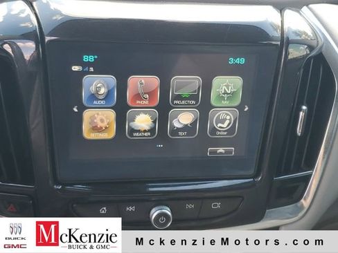 Used 2018 Chevrolet Traverse LT w/ LPO, Floor Liner Package AWD/4WD image 18