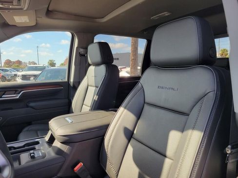 New 2026 GMC Sierra 2500 Denali w/ Denali Reserve Package image 12