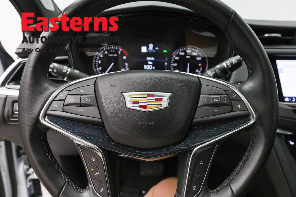 Used 2025 Cadillac XT5 Premium Luxury FWD image 11