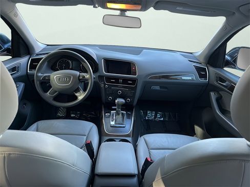 Used 2016 Audi Q5 2.0T Premium image 13