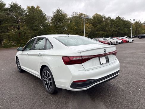 New 2026 Volkswagen Jetta SE image 4