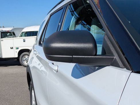 New 2026 Ford Explorer Active w/ Active Comfort Package image 12
