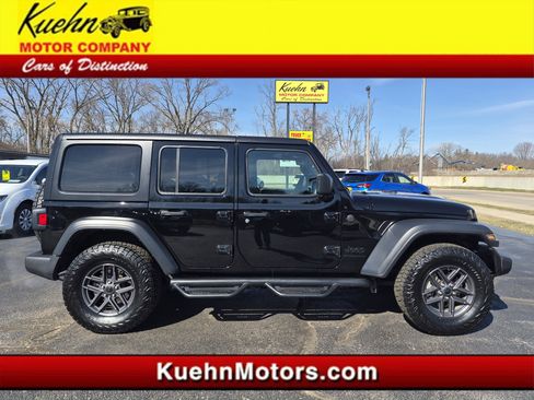 Used 2024 Jeep Wrangler Unlimited Sport AWD/4WD image 1