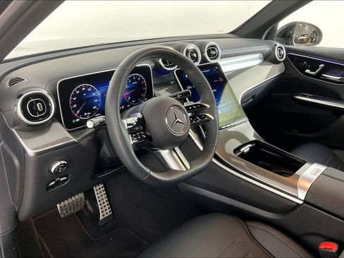 Used 2026 Mercedes-Benz GLC 300 4MATIC image 11