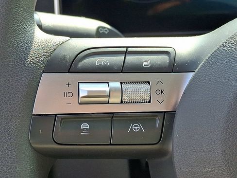 Used 2025 Hyundai Sonata SE FWD image 21