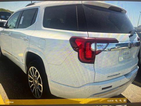 Used 2023 GMC Acadia Denali AWD/4WD image 3