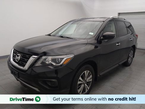Used 2019 Nissan Pathfinder S image 1