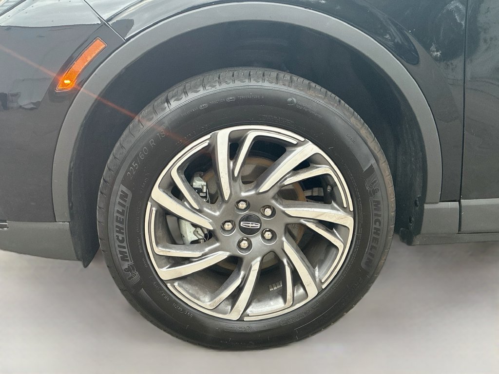 Used 2025 Lincoln Corsair AWD image 29